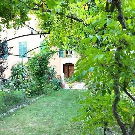 Le Fouloir A Draps Maison d'hôtes Brignoles